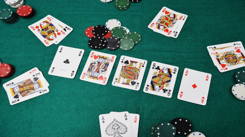 Poker FB88 – Hướng Dẫn Chơi Poker Trực Tuyến Hiệu Quả 2026 3 Môi trường an toàn, công bằng